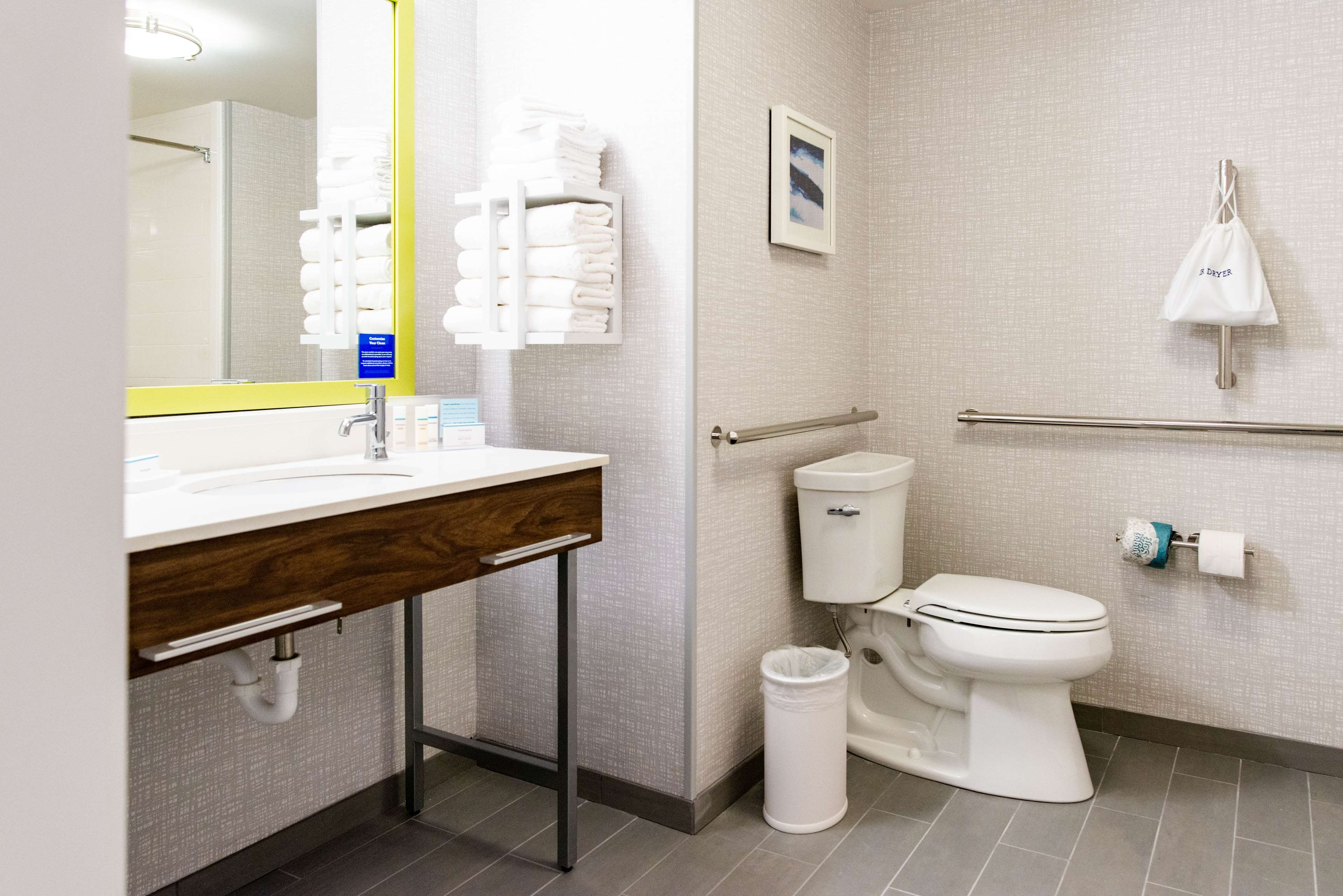 Hampton Inn Paris IL, IL Room Type - 1 KG HEARING ACC NOSMOK