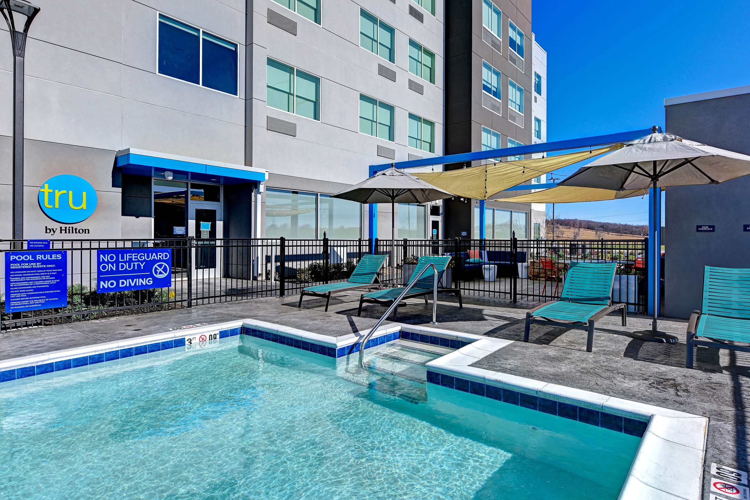 Pool | Tru By Hilton Tahlequah, Ok