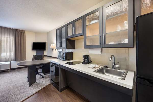 Suite - Sonesta Simply Suites Libertyville