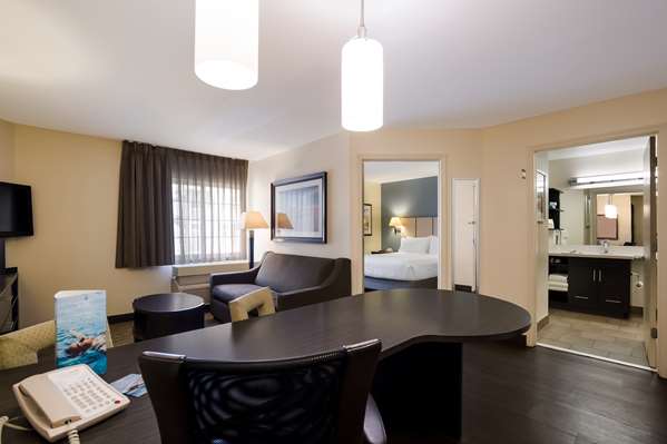 Suite - Sonesta Simply Suites Earth City - I-70, Exit 231B