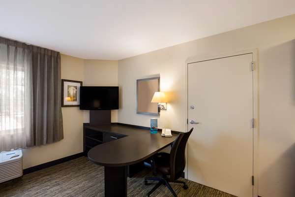 Suite - Sonesta Simply Suites Earth City - I-70, Exit 231B