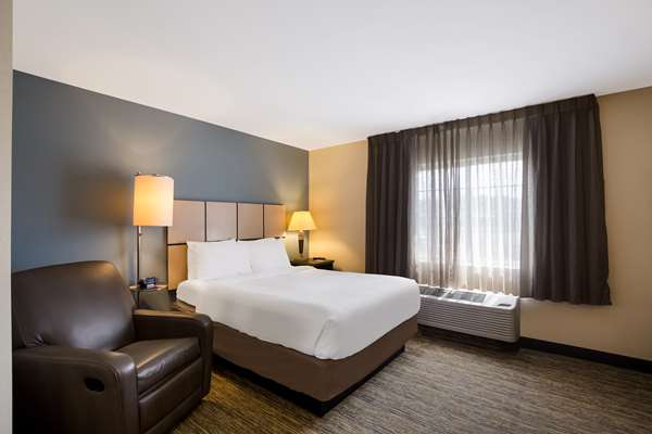 Suite - Sonesta Simply Suites Earth City - I-70, Exit 231B