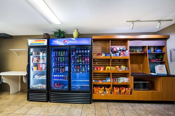  - Sonesta Simply Suites Earth City - I-70, Exit 231B