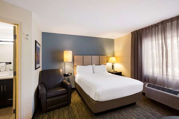 Suite - Sonesta Simply Suites Earth City - I-70, Exit 231B