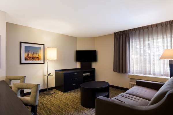 Suite - Sonesta Simply Suites Earth City - I-70, Exit 231B