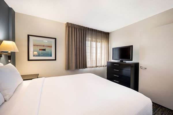 Suite - Sonesta Simply Suites Earth City - I-70, Exit 231B