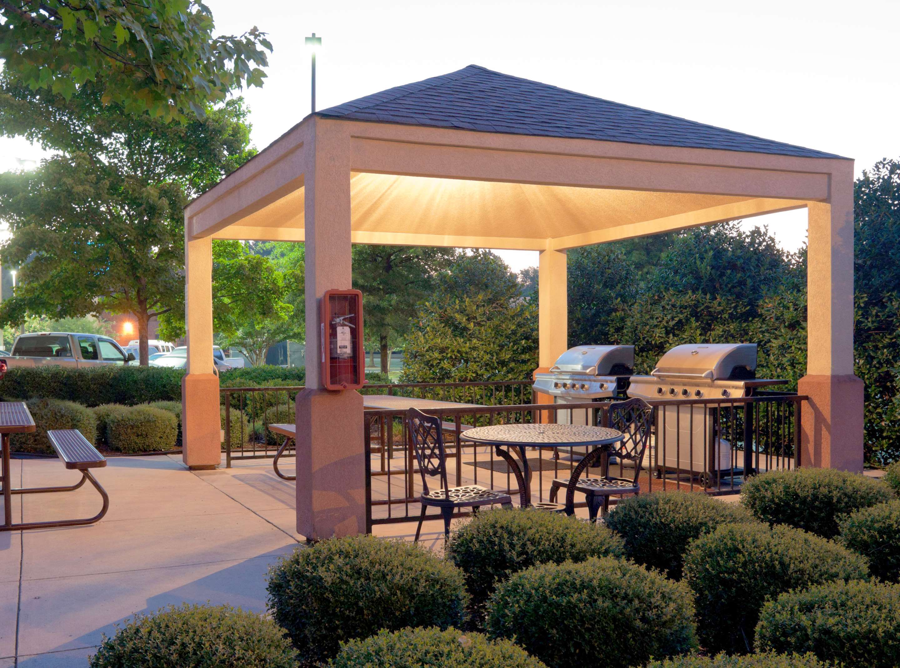 hsvep Gazebo Grill