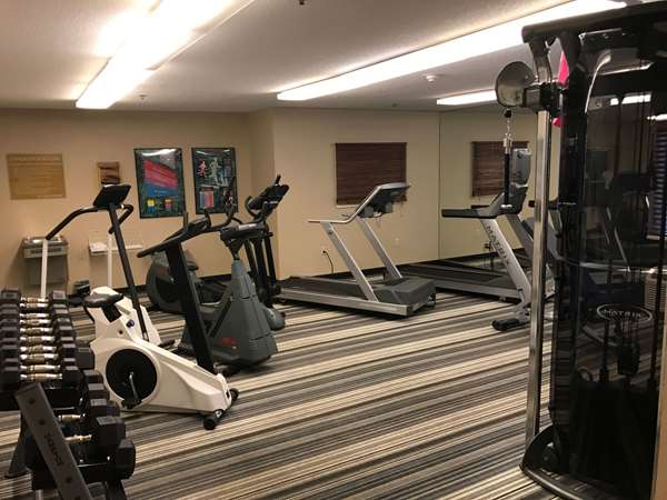 Fitness/ Exercise Room - Sonesta Simply Suites Warrenville