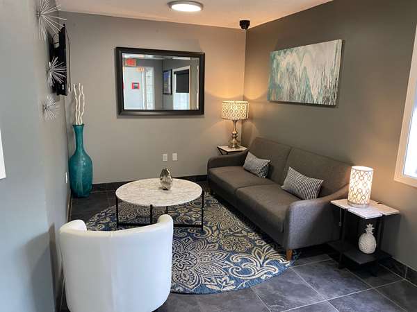  - Sonesta Simply Suites Burlington