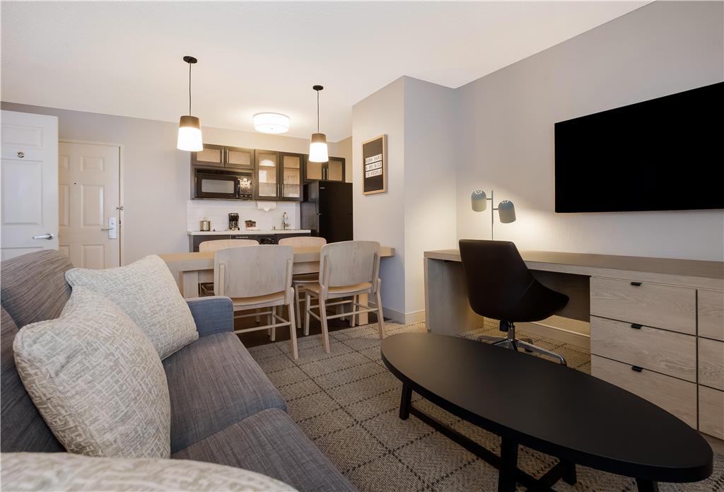 Sonesta Simply Boston Burlingt-guestroom-Guest Room,Suite,On-Site.jpg
