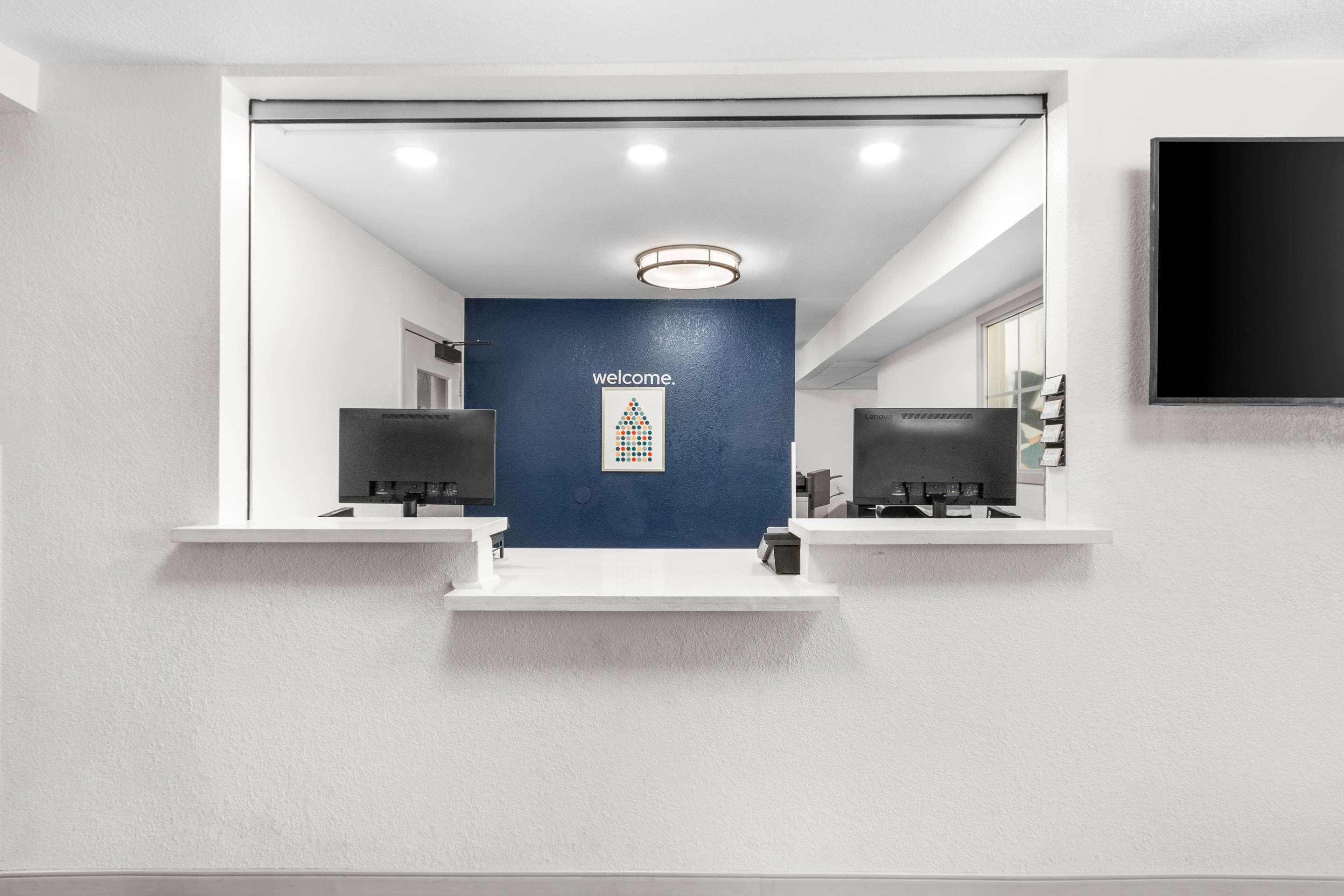 SIM AustinSouth Lobby