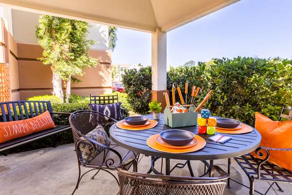  - Sonesta Simply Suites Lake Forest