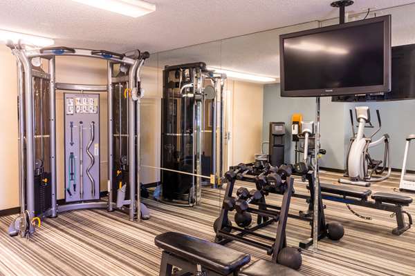 Fitness/ Exercise Room - Sonesta Simply Suites Lake Forest