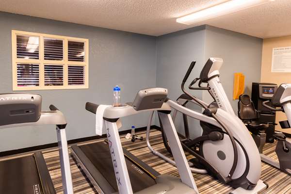 Fitness/ Exercise Room - Sonesta Simply Suites Lake Forest