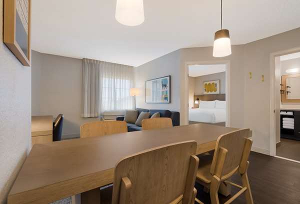  - Sonesta Simply Suites Lake Forest