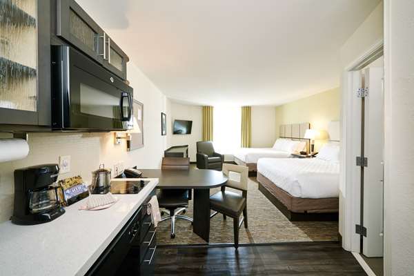 Suite - Sonesta Simply Suites Airport Baltimore
