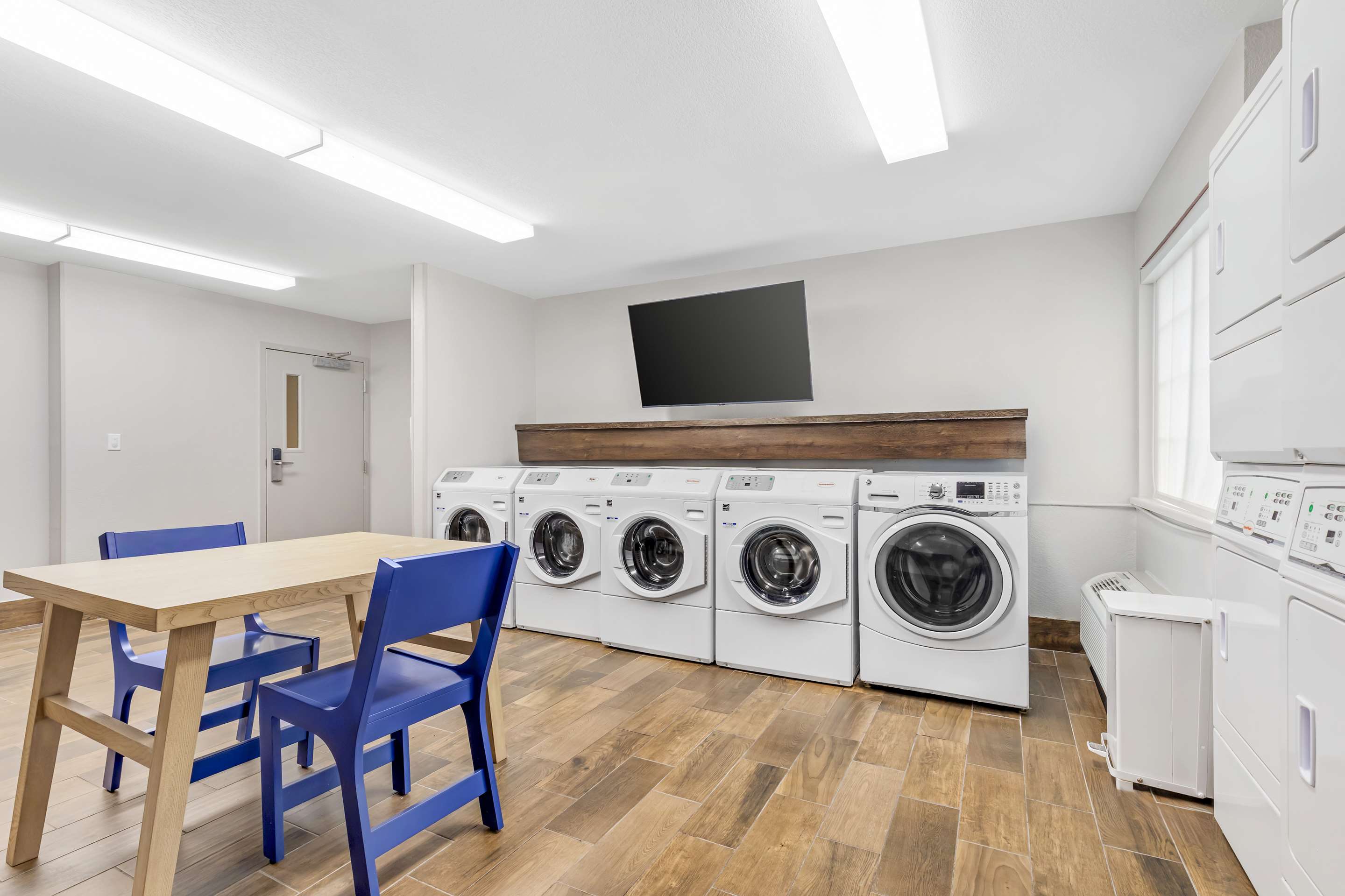 The Fold | Sonesta Simply Suites Baltimore BWI Airport