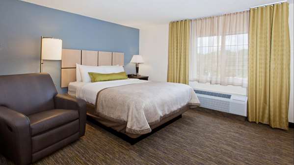 Suite - Sonesta Simply Suites Southfield