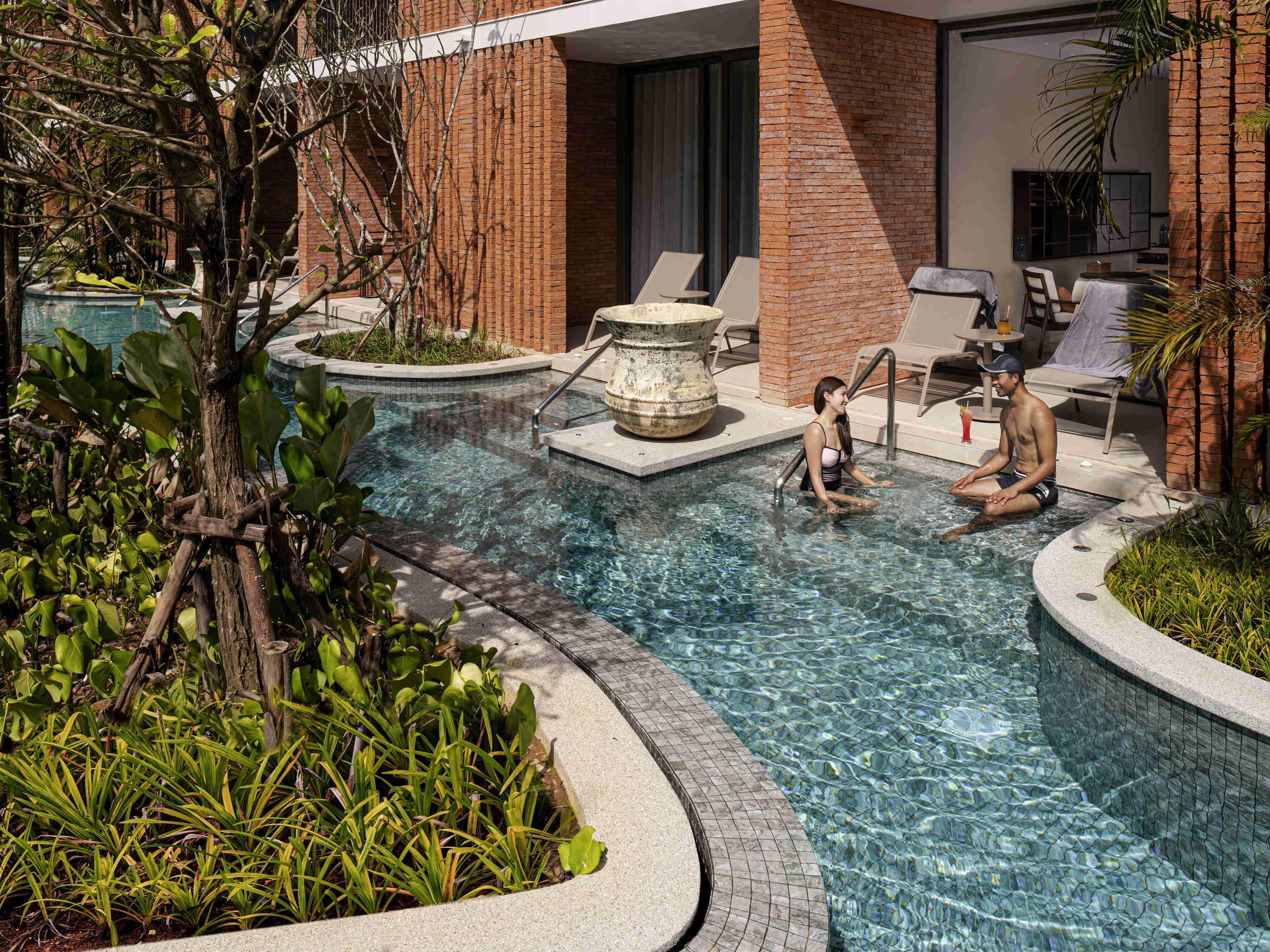 Pullman Khao Lak Resort Room Type - FAMILY SUITE, 1 King Size Bed and 2 Single Beds, Pool Access