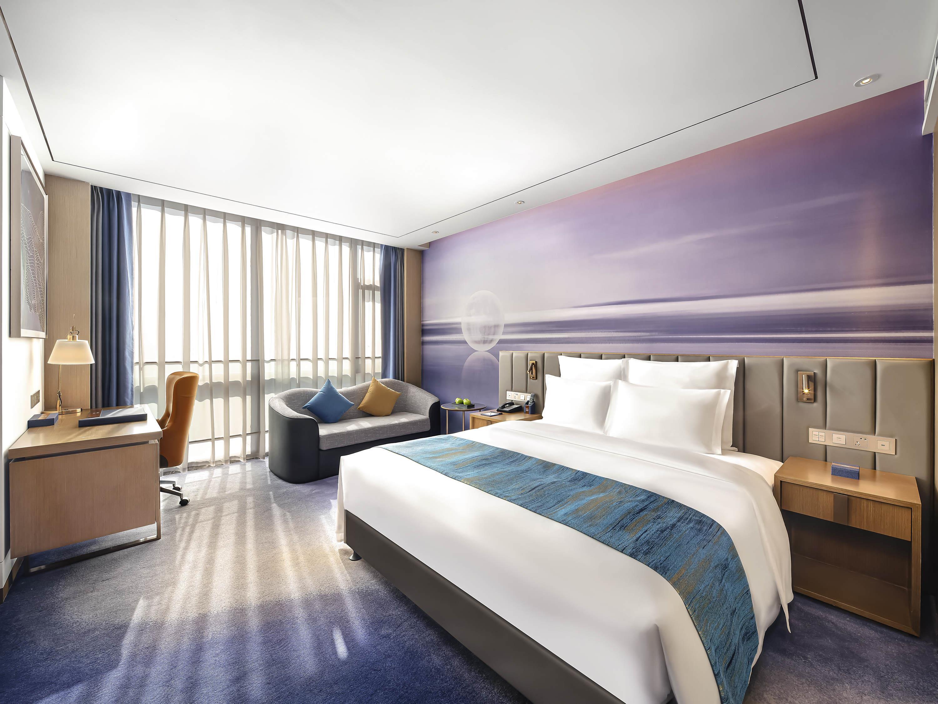 Novotel Changsha International Exhibition Center Room Type - Superior room with 1 king size bed Novotel Changsha International Exhibition Center Room Type - Superior room with 1 king size bed