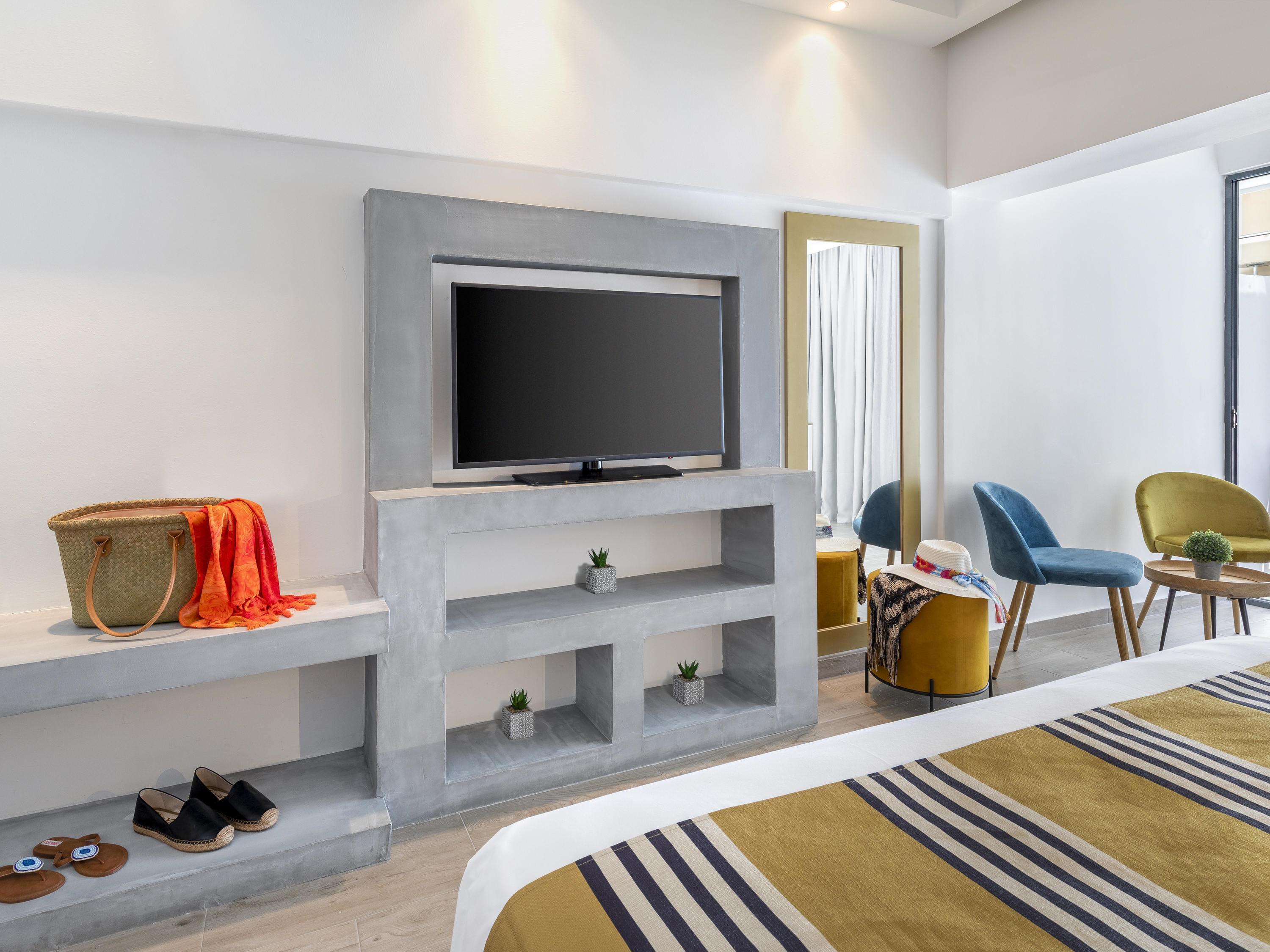 Mercure Rhodes Alexia Room Type - Junior Suite with 1 kingsize bed, 1 single sofa bed, terrace and private swimming pool Mercure Rhodes Alexia Room Type - Junior Suite with 1 kingsize bed, 1 single sofa bed, terrace and private swimming pool