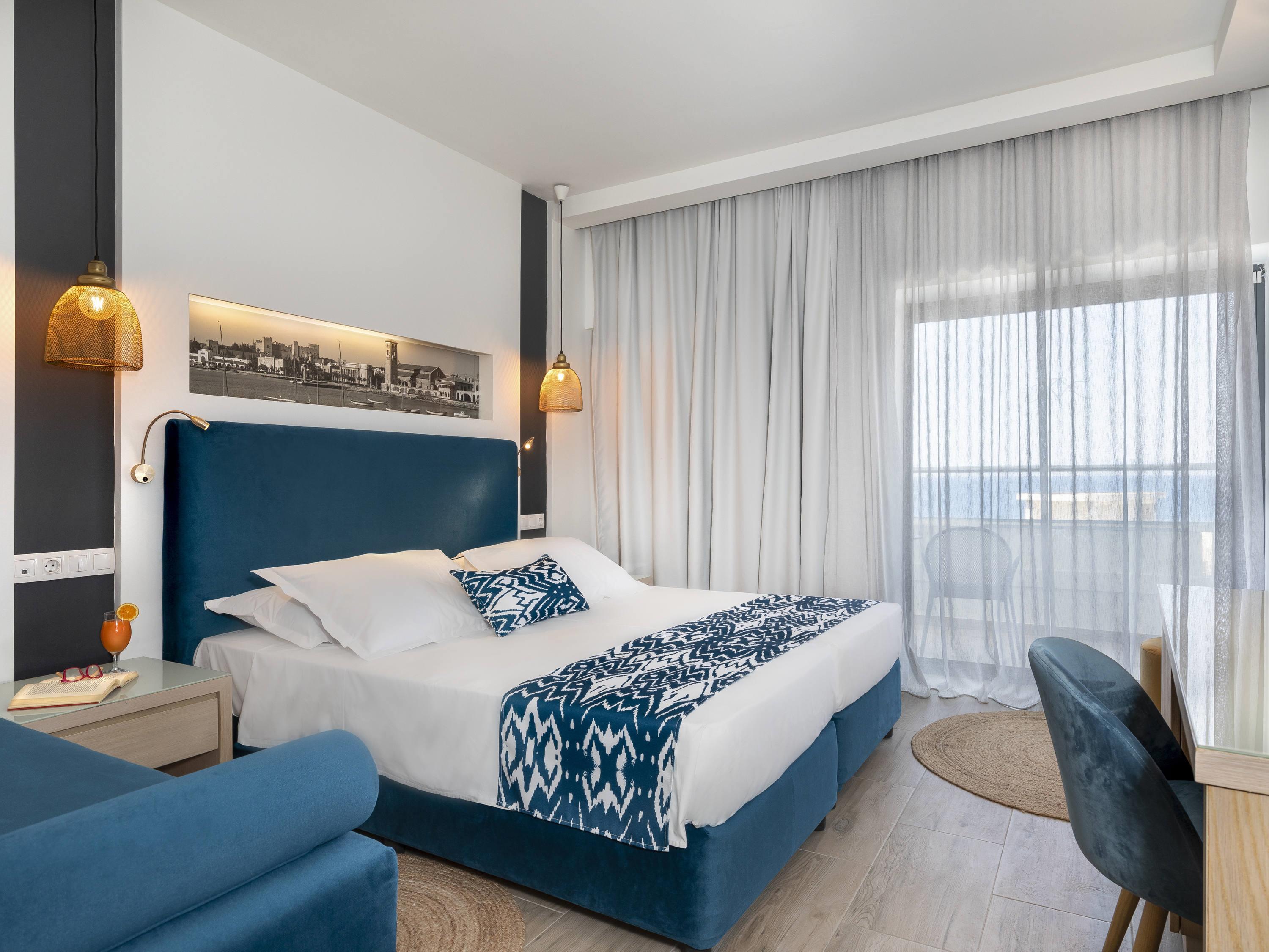 Mercure Rhodes Alexia Room Type - Superior Room with Kingsize bed, single Sofa bed and Balcony Mercure Rhodes Alexia Room Type - Superior Room with Kingsize bed, single Sofa bed and Balcony
