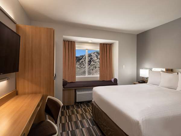  - Microtel Inn & Suites by Wyndham Georgetown Lake