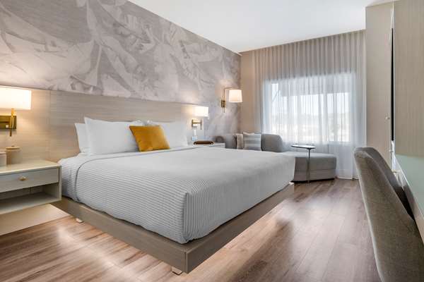 Suite - Cambria Hotel Calabasas