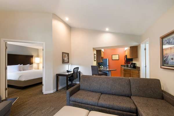 Suite - Sonesta ES Suites Dulles Airport Herndon