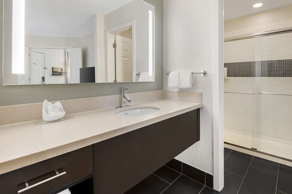 SONESTA ES SUITES DULLES-guestroom-Guest Room,Bathroom,Suite,On-Site.jpg