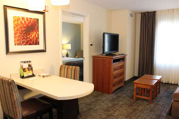 Suite - Sonesta ES Suites Vancouver