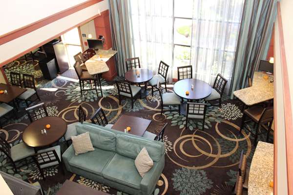 Bar - Sonesta ES Suites Vancouver