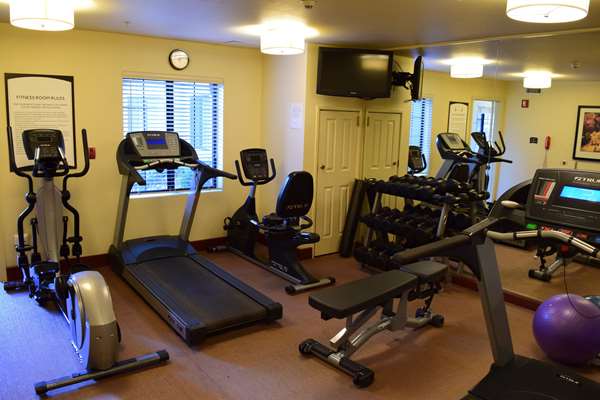 Fitness/ Exercise Room - Sonesta ES Suites Vancouver