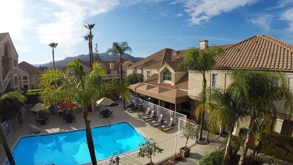 Pool - Sonesta ES Suites Chatsworth