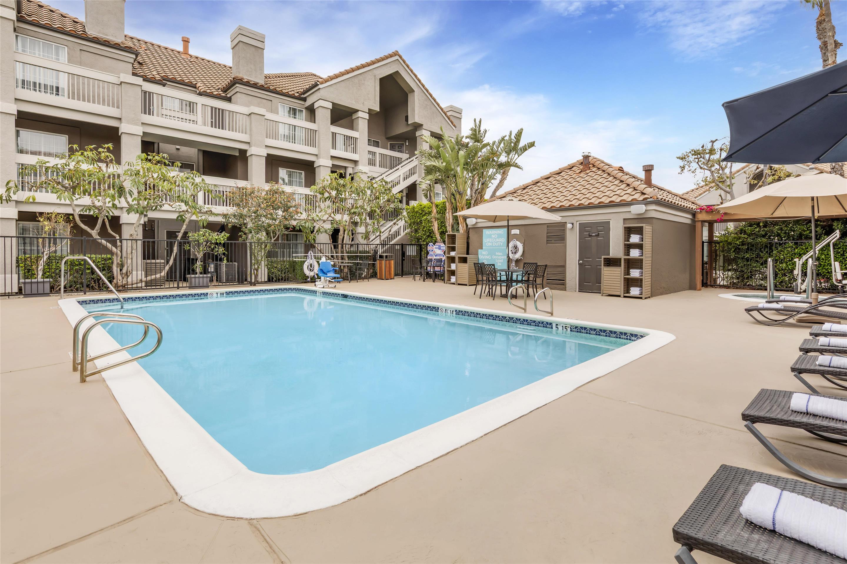 SES Chatsworth Pool