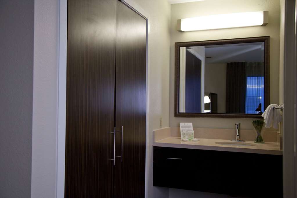 Sonesta ES Suites SFO Airport-guestroom-Guest Room,Bathroom,Suite,On-Site.jpg