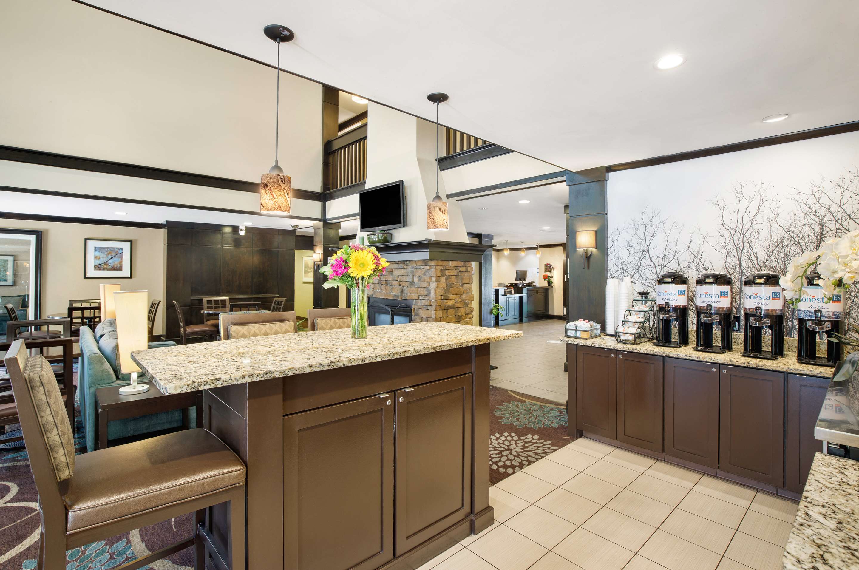 Breakfast Area | Sonesta ES Suites San Diego - Rancho Bernardo