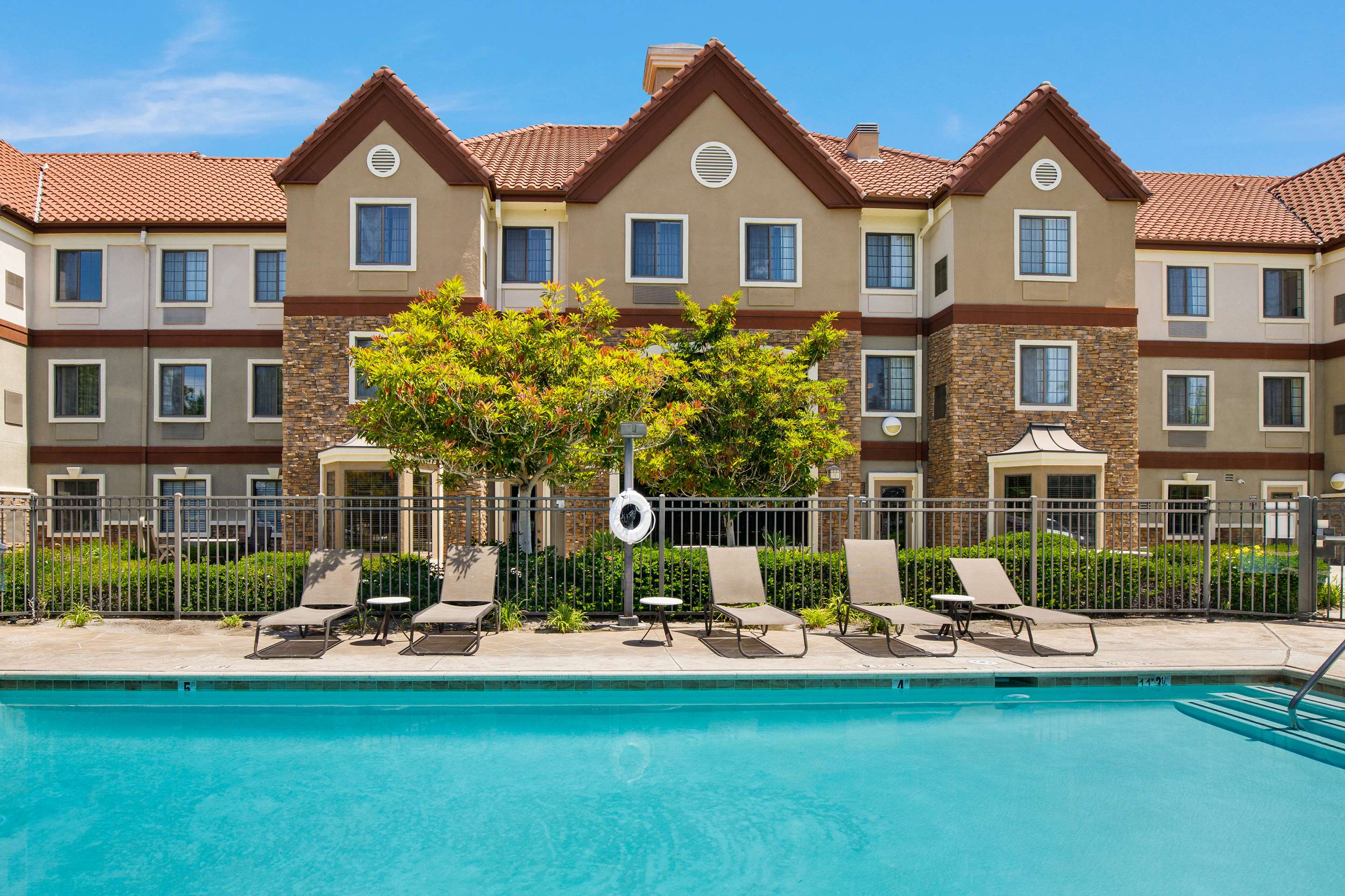 Pool Area | Sonesta ES Suites San Diego - Rancho Bernardo