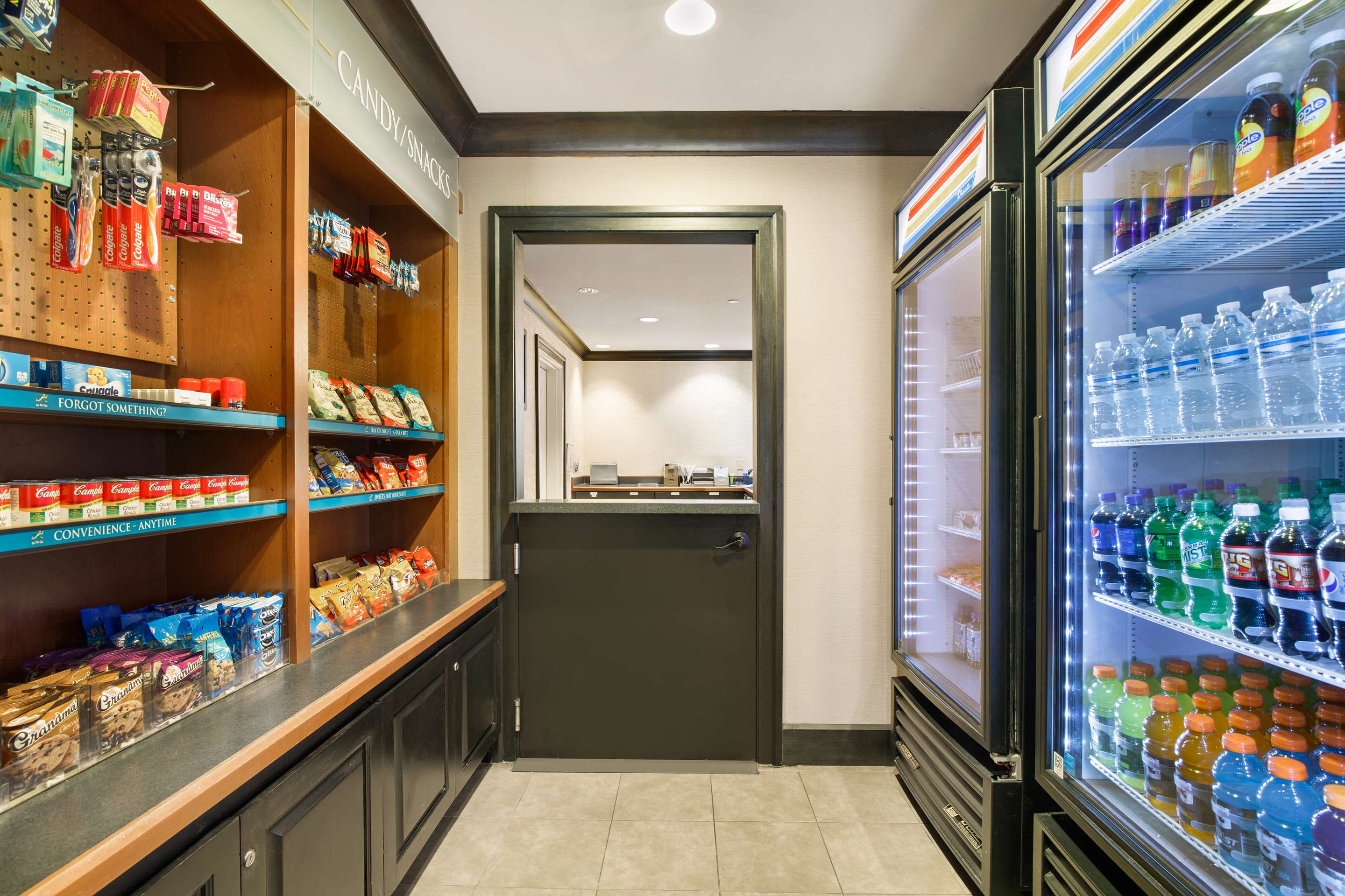 Marketplace | Sonesta ES Suites San Diego - Rancho Bernardo