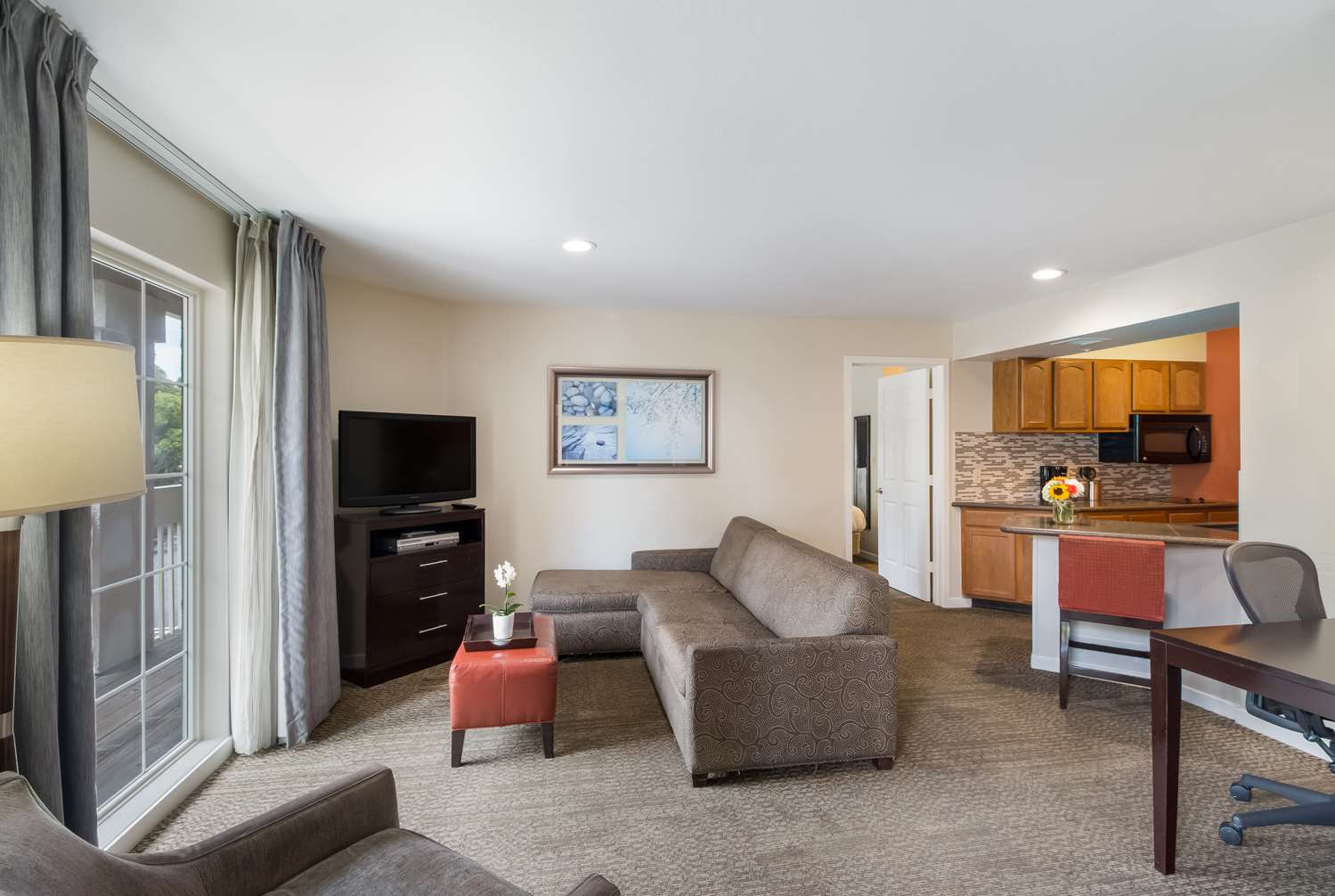 Extended Stay Hotel Near Redondo Beach | Sonesta ES Suites Torrance Redondo  Beach | Sonesta