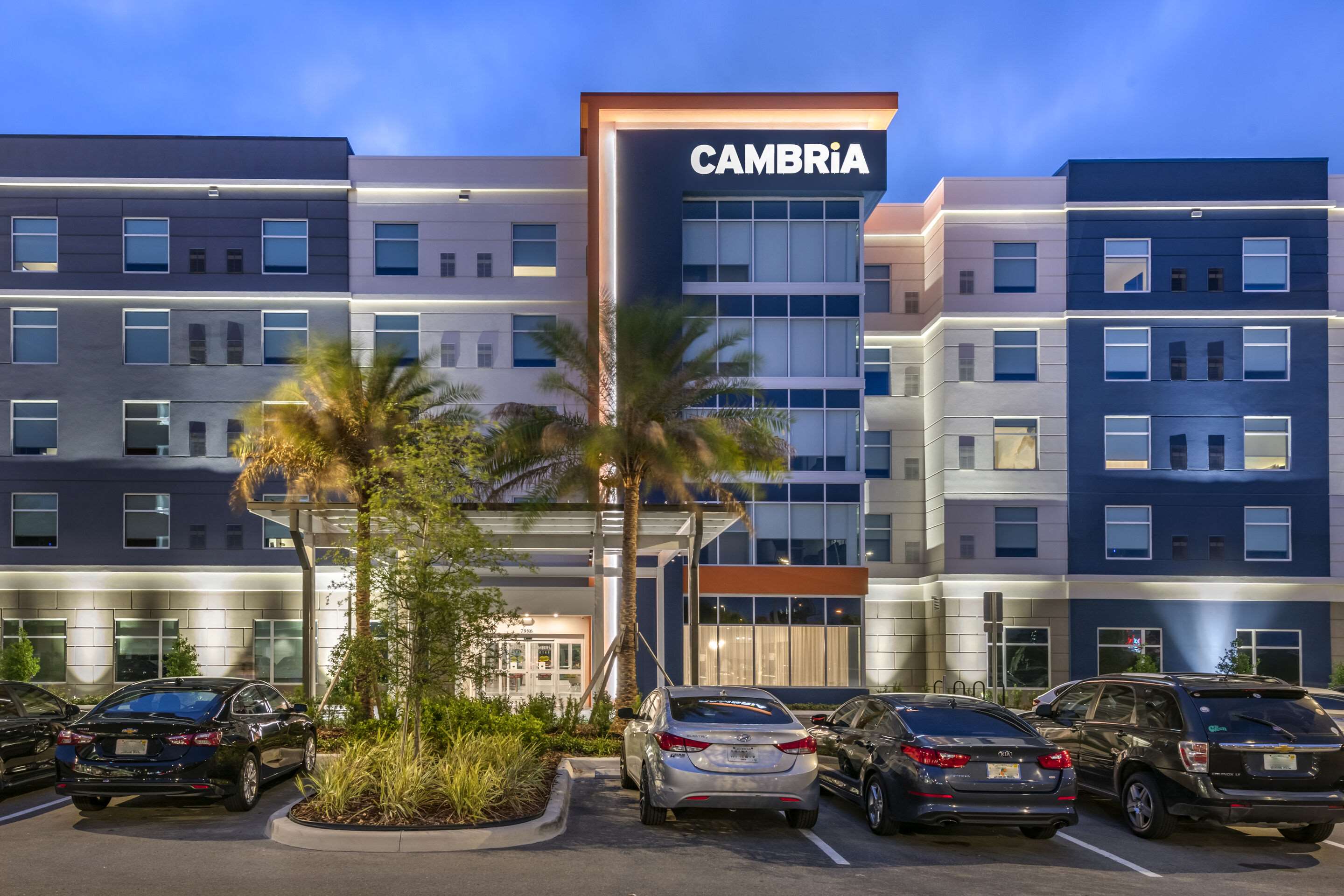 Hotel exterior | Cambria Hotel Orlando Airport