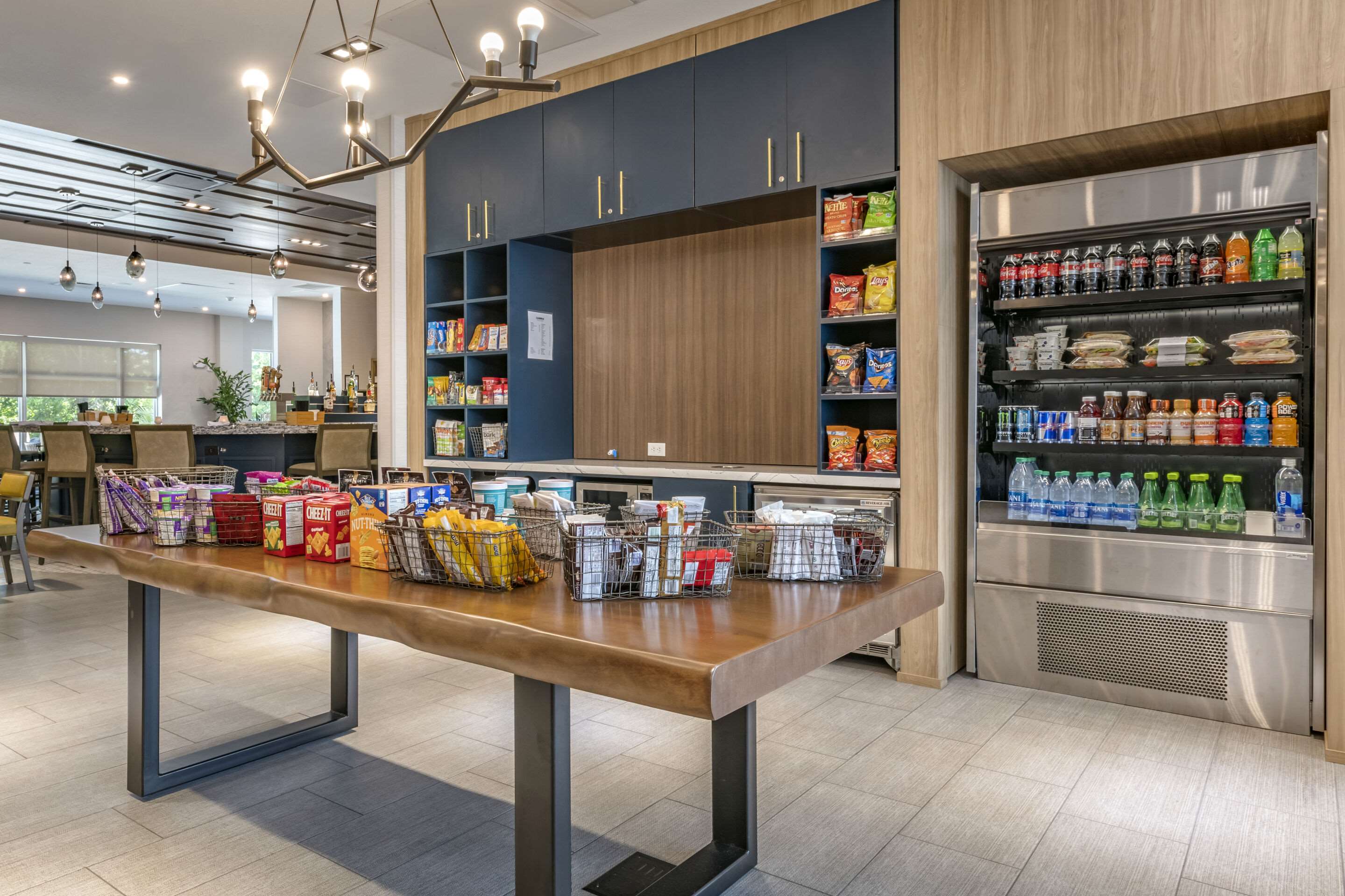 Hotel marketplace | Cambria Hotel Orlando Airport