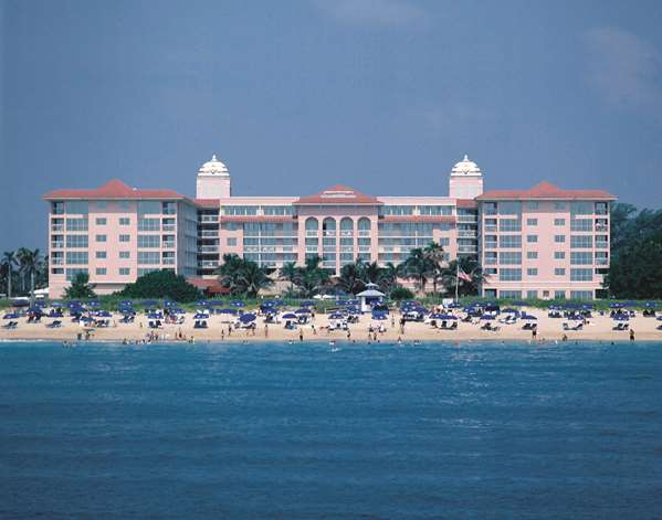 Beach - Palm Beach Shores Resort & Villas