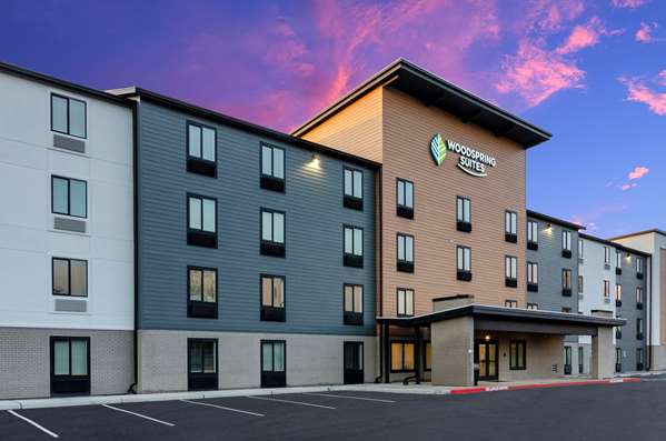 Exterior view - WoodSpring Suites Lakewood - I-5, Exit 125