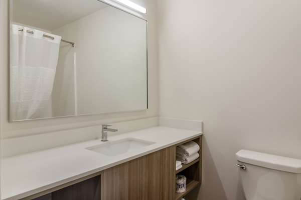  - WoodSpring Suites Lakewood - I-5, Exit 125