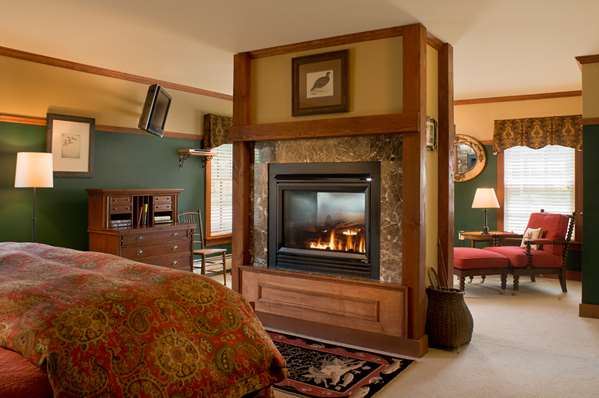  - Reluctant Panther Inn Manchester Village