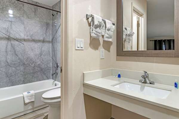  - Rodeway Inn Caldwell