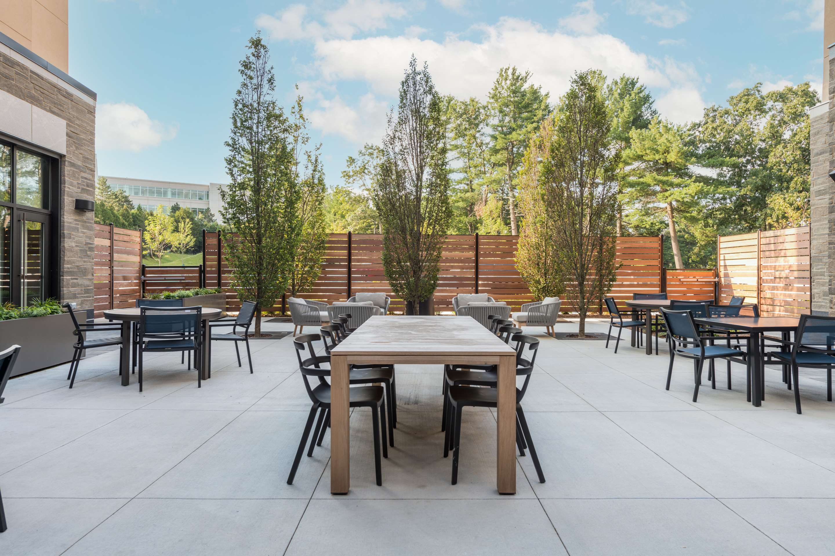 Exterior | Hilton Garden Inn Boston Canton