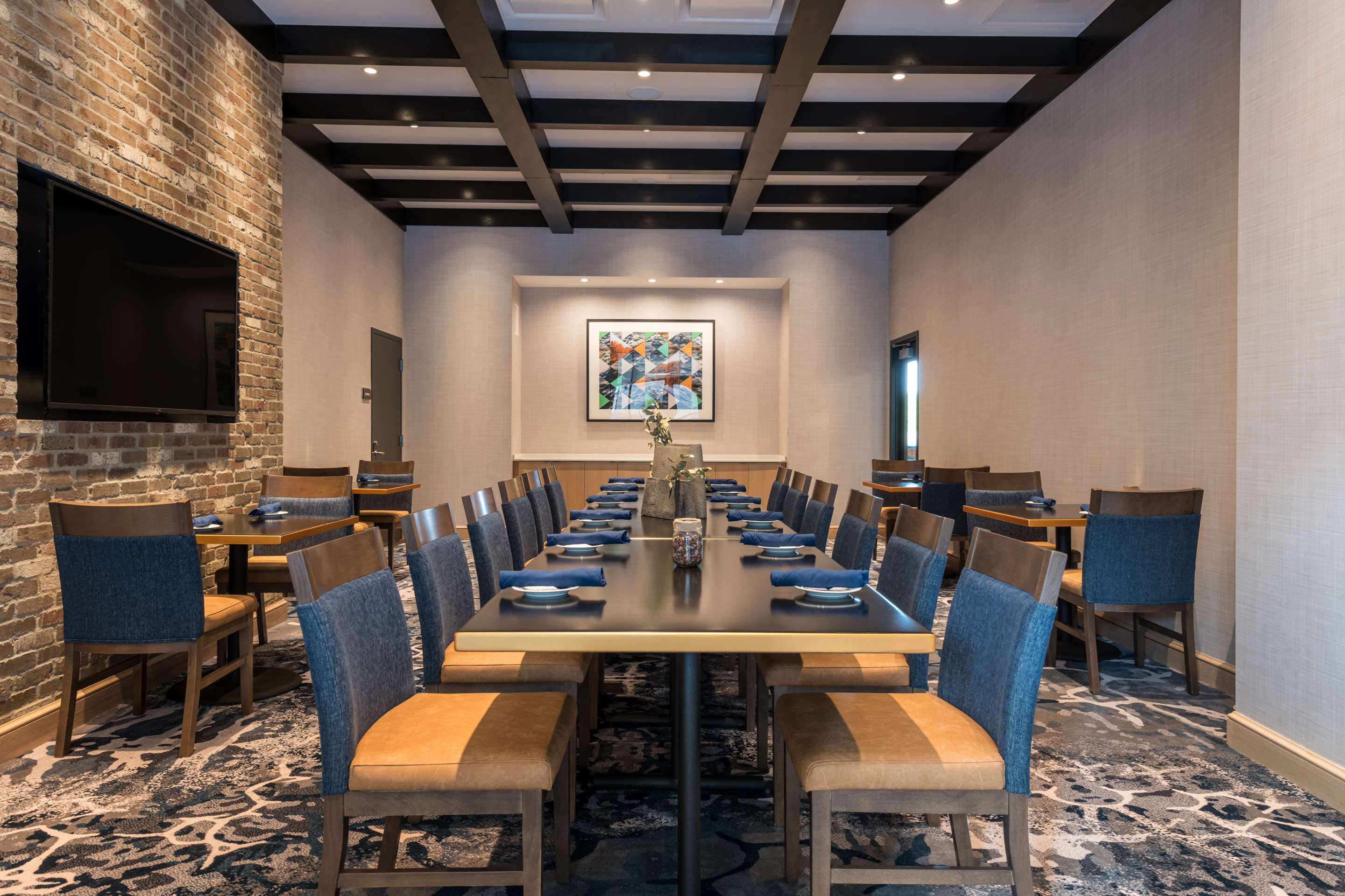 Restaurant | Hilton Garden Inn Boston Canton