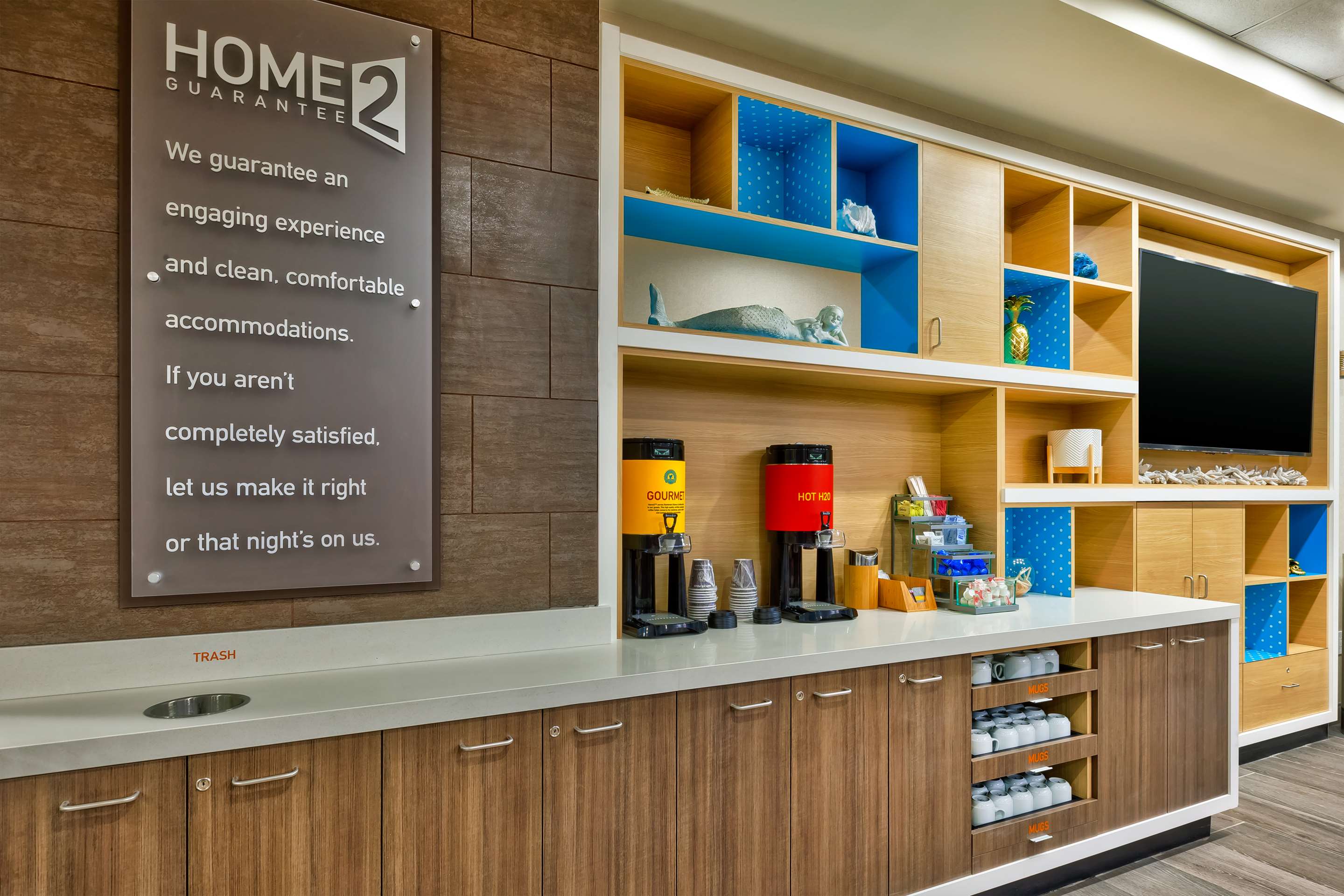 Breakfast Area | Home2 Suites by Hilton Wilmington Wrightsville Beach